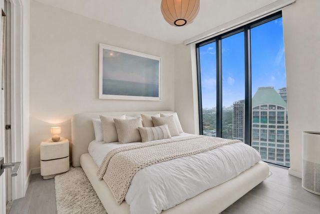 2831 S Bayshore Drive 2204, Miami, FL 33133