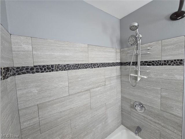 1853 Evergreen Avenue, Akron, OH 44301