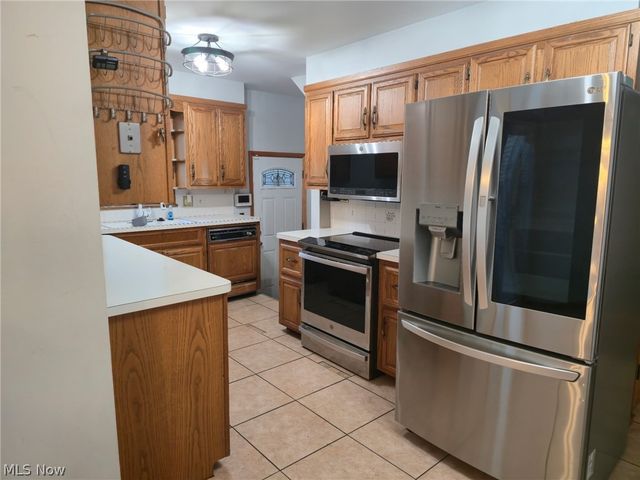 1853 Evergreen Avenue, Akron, OH 44301