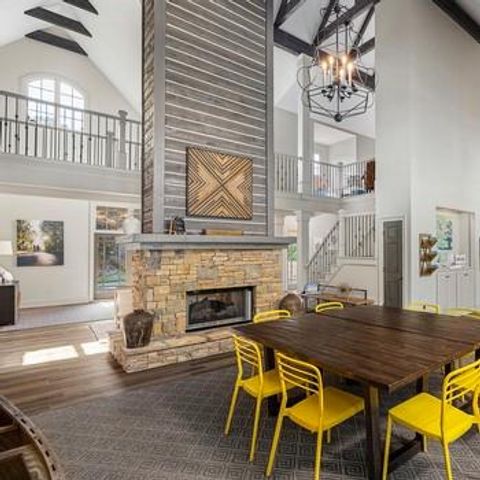 1095 Winding Branch Drive, Canton, GA 30114