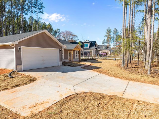 2319 Lee Lawing Road, Lincolnton, NC 28092