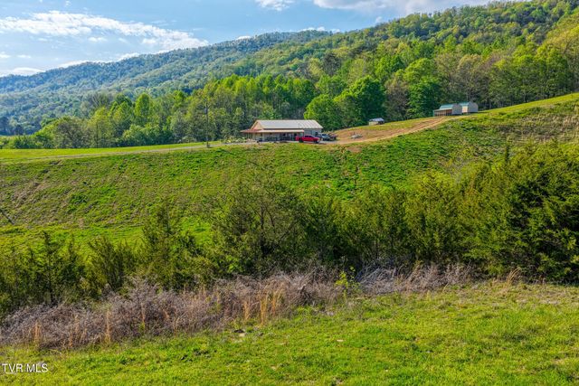 336 Cloud Creek Road, Rogersville, TN 37857