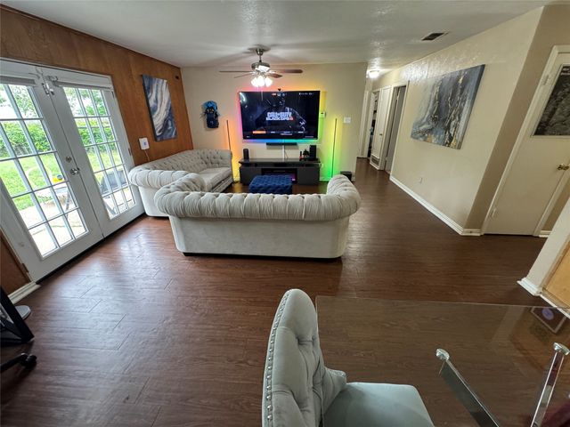2026 Lamont Drive, Garland, TX 75040