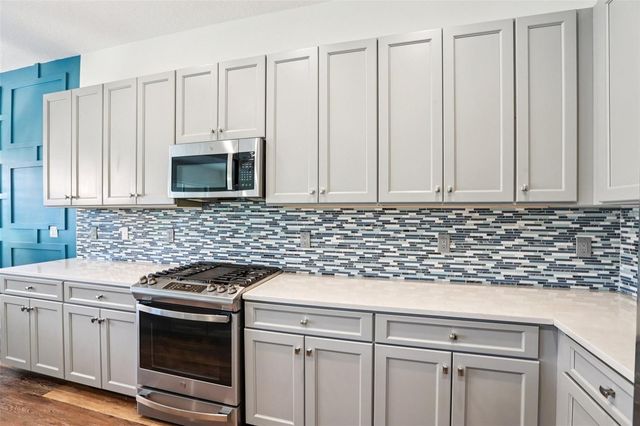 3326 ACACIA BAY AVENUE, Wesley Chapel, FL 33543