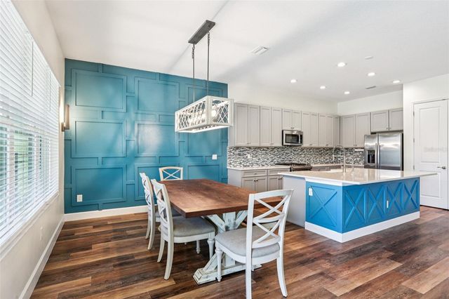 3326 ACACIA BAY AVENUE, Wesley Chapel, FL 33543