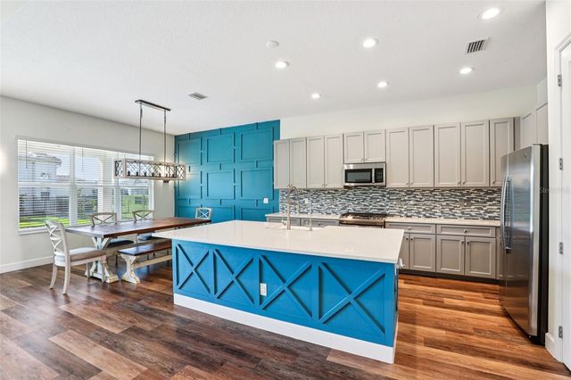 3326 ACACIA BAY AVENUE, Wesley Chapel, FL 33543