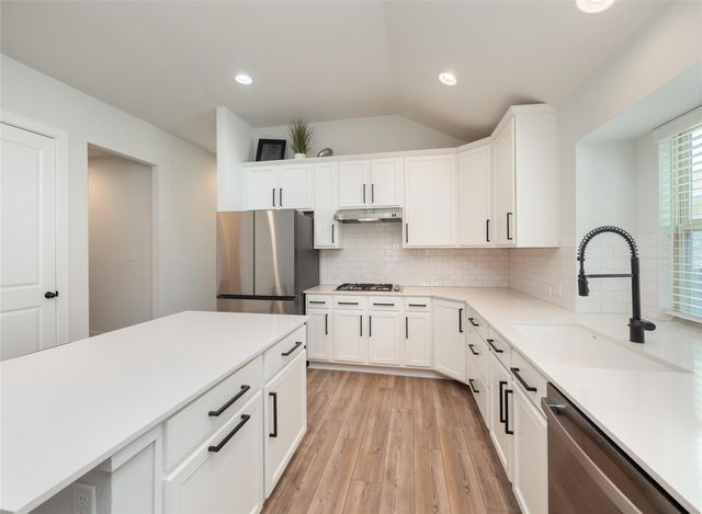 122 Biscayne Bay BND, Kyle, TX 78640