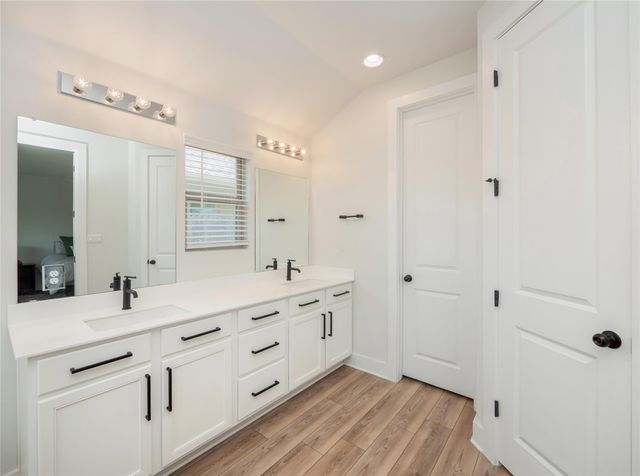 122 Biscayne Bay BND, Kyle, TX 78640