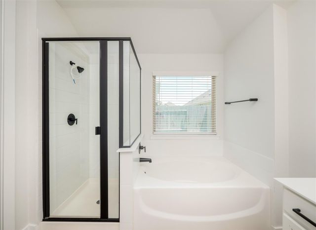 122 Biscayne Bay BND, Kyle, TX 78640