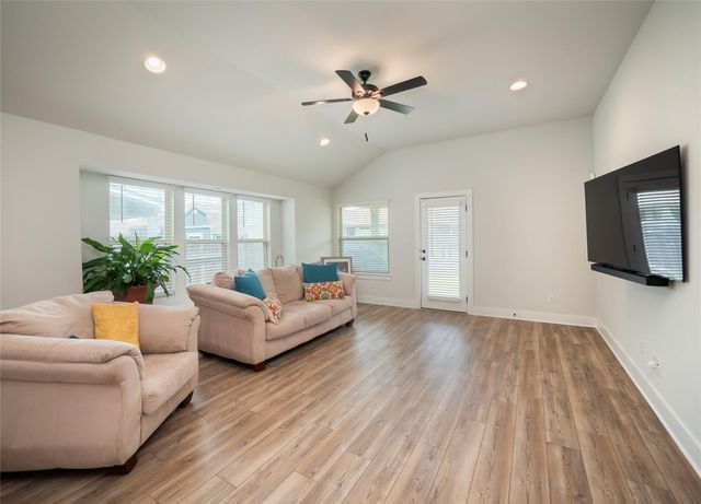 122 Biscayne Bay BND, Kyle, TX 78640