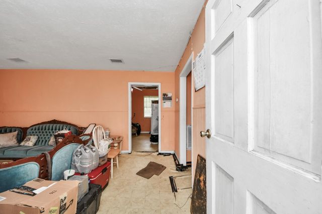 1909 Brooks Avenue, Rosenberg, TX 77471