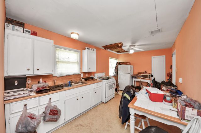 1909 Brooks Avenue, Rosenberg, TX 77471