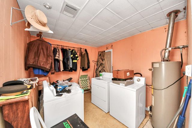 1909 Brooks Avenue, Rosenberg, TX 77471