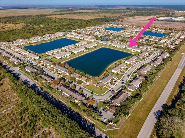 9848 E Villa Circle, Vero Beach, FL 32966