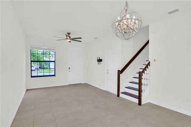 9848 E Villa Circle, Vero Beach, FL 32966