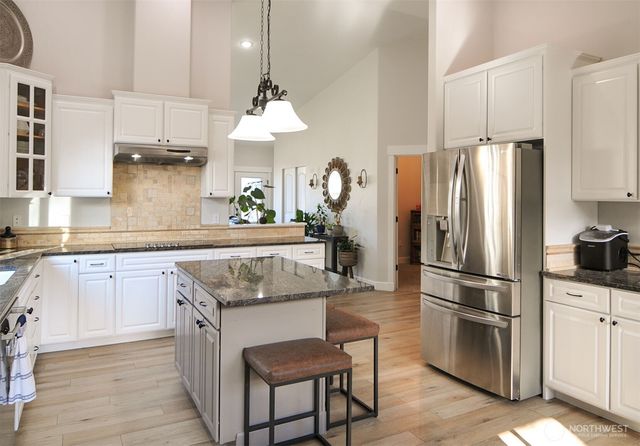 1426 Copper Loop, East Wenatchee, WA 98802