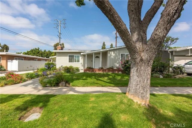 1401 Hackett Avenue, Long Beach, CA 90815