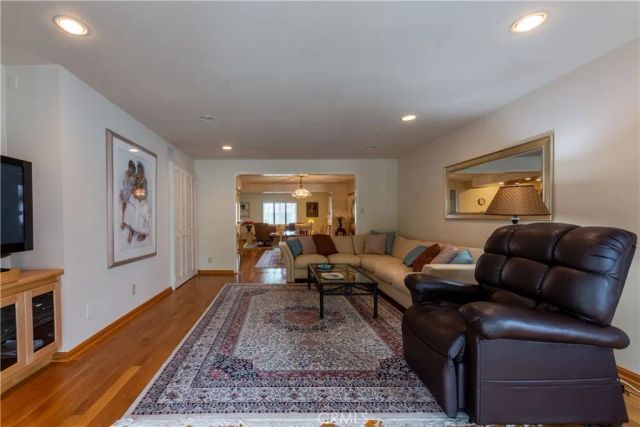 1401 Hackett Avenue, Long Beach, CA 90815