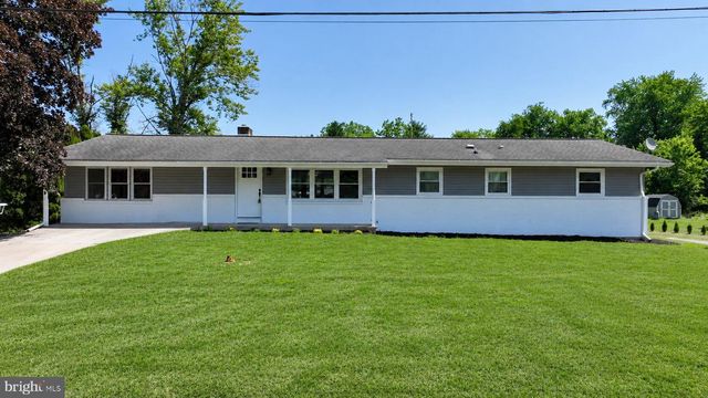 21 EAST STREET, Mount Holly Springs, PA 17065
