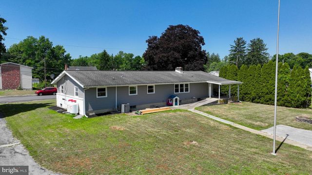 21 EAST STREET, Mount Holly Springs, PA 17065