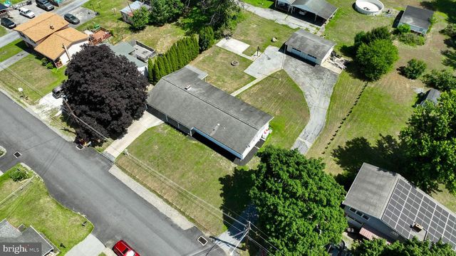 21 EAST STREET, Mount Holly Springs, PA 17065
