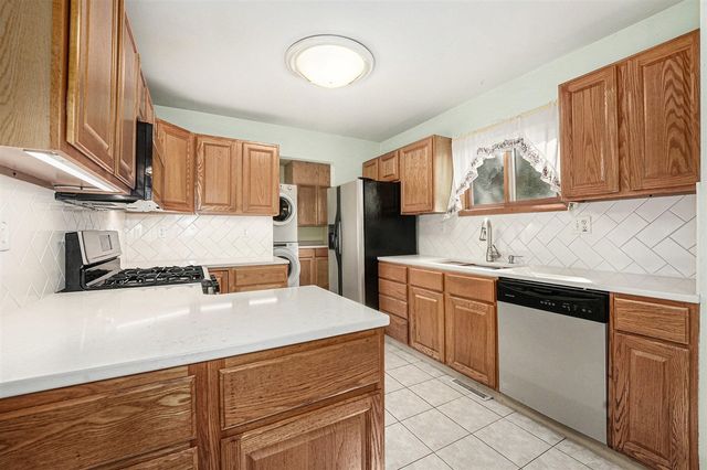 2550 Bewell Avenue, Lowell, MI 49331
