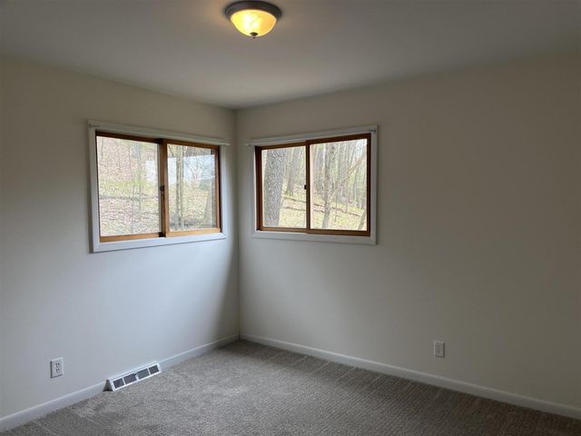 2550 Bewell Avenue, Lowell, MI 49331