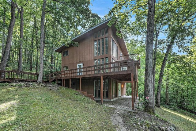 2550 Bewell Avenue, Lowell, MI 49331