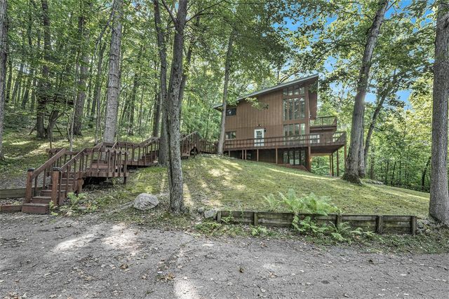 2550 Bewell Avenue, Lowell, MI 49331