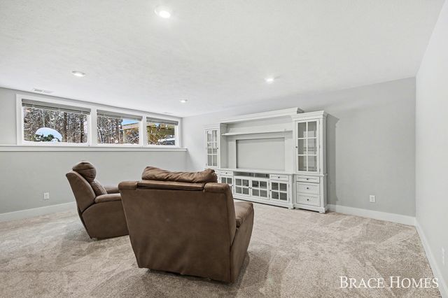 14696 Pine Dew Drive, Grand Haven Twp, MI 49417