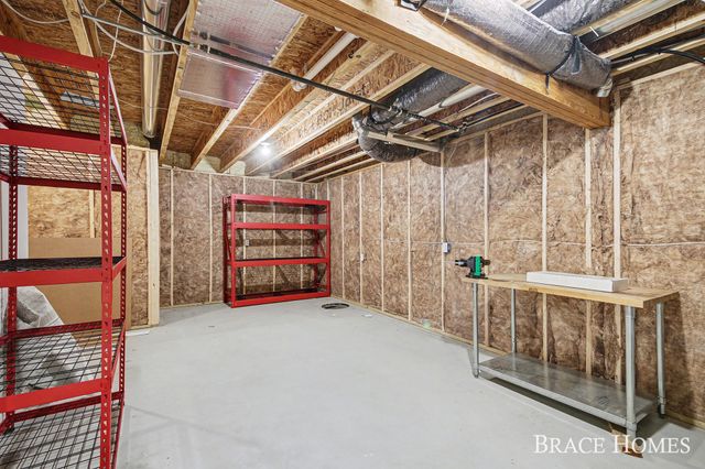 14696 Pine Dew Drive, Grand Haven Twp, MI 49417