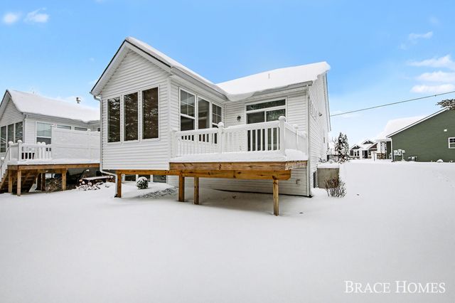 14696 Pine Dew Drive, Grand Haven Twp, MI 49417