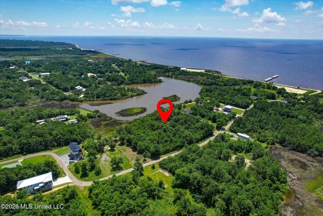 5138 Pointset Avenue, Bay Saint Louis, MS 39520