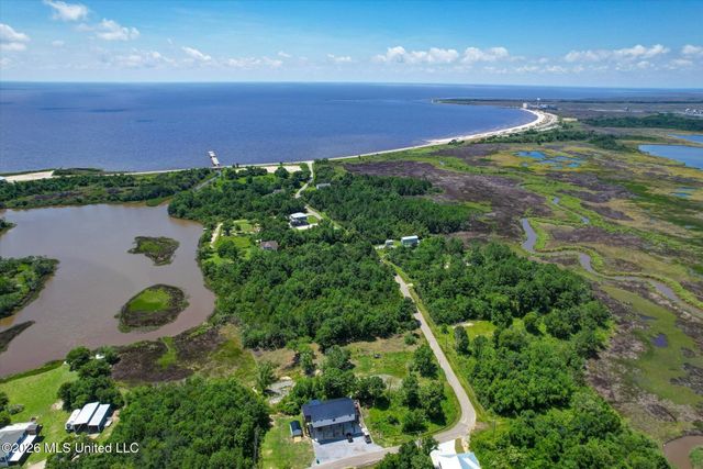 5138 Pointset Avenue, Bay Saint Louis, MS 39520