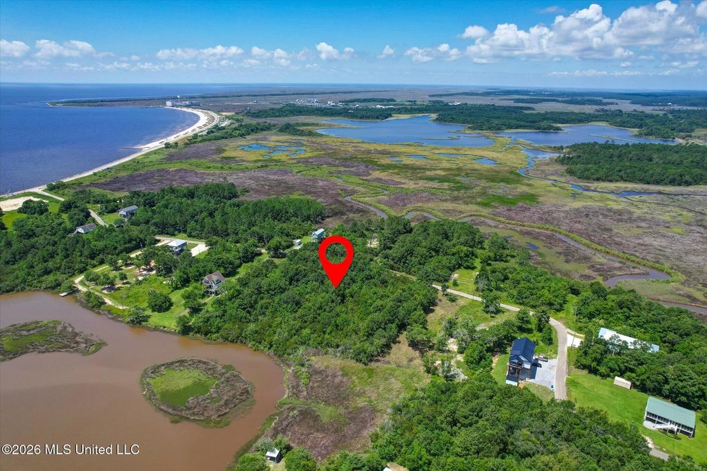 5138 Pointset Avenue, Bay Saint Louis, MS 39520