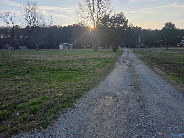 4376 Jeff Road, Toney, AL 35773