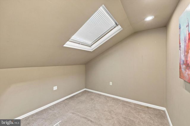 2460 BANNERSTONE DR, Quakertown, PA 18951