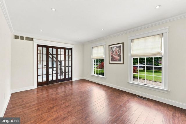 2460 BANNERSTONE DR, Quakertown, PA 18951
