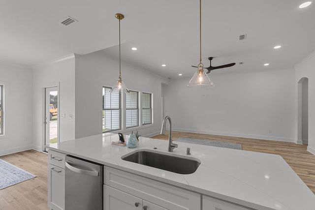 174 Oscar Godwin Road, Dothan, AL 36301