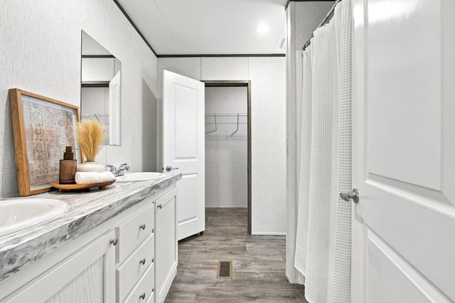 205 Lazy Lane, Red Oak, TX 75154
