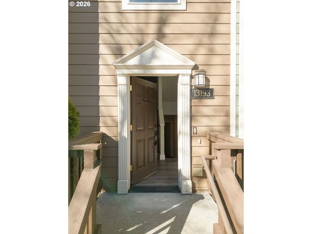 13193 Sw RAPTOR Pl, Tigard, OR 97223