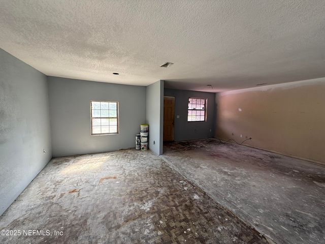 7403 JOHN F KENNEDY Drive, Jacksonville, FL 32219