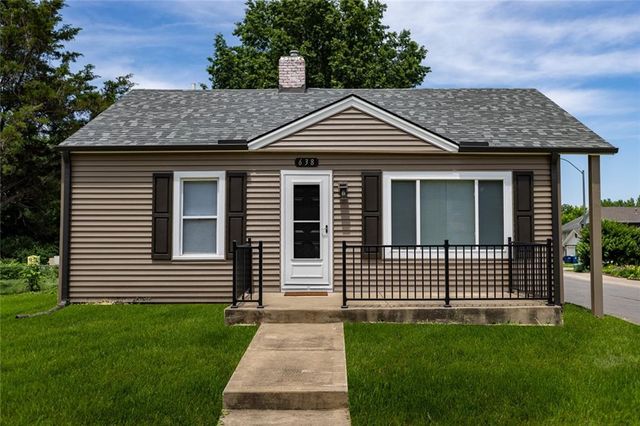 638 E Mill Street, Liberty, MO 64068