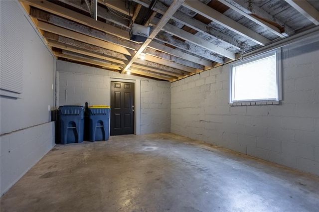 638 E Mill Street, Liberty, MO 64068