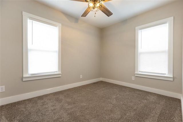 638 E Mill Street, Liberty, MO 64068