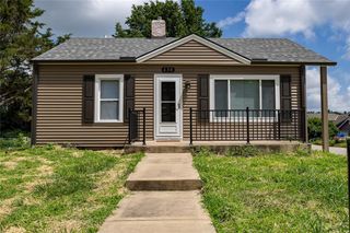 638 E Mill Street, Liberty, MO 64068