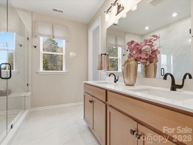 8312 Discovery Lane, Charlotte, NC 28216