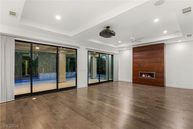 15 Gemstar Lane, Las Vegas, NV 89135