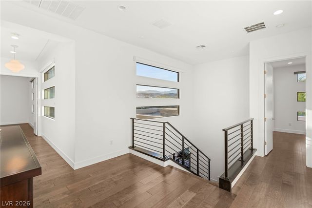 15 Gemstar Lane, Las Vegas, NV 89135