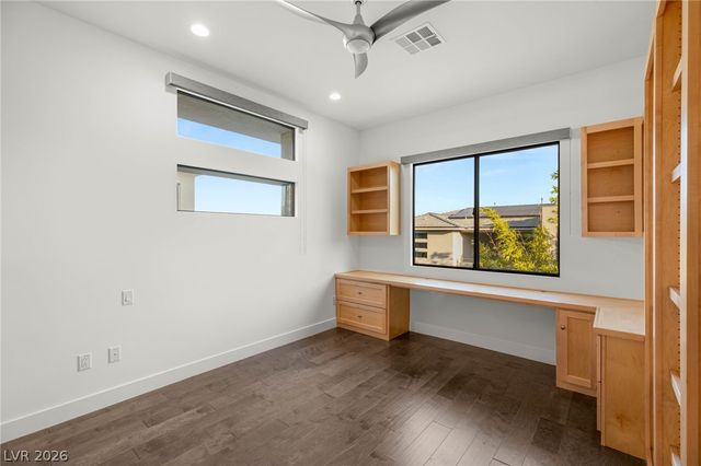 15 Gemstar Lane, Las Vegas, NV 89135